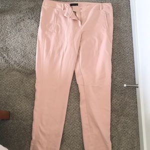 🚨SALE🚨Adrienne Vittadini pale pink cropped pants